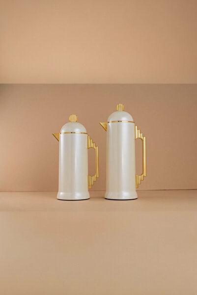 Generic Raneem's distinctive thermos set from Asloob Al Manzil Company featur...