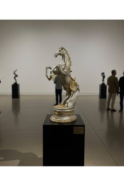 HomeNew (Largest size) A highly ornate and detailed horse statue in beige and...