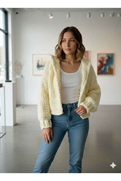 A&D HANDMADE Hand Knitted Puffy Hooded Crop Cardigan