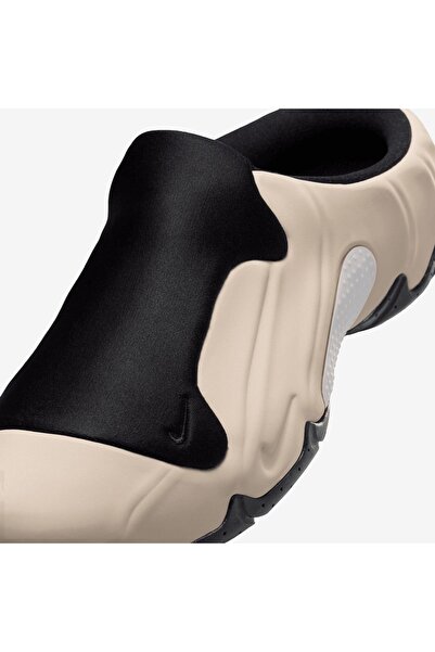 nike athletic slippers