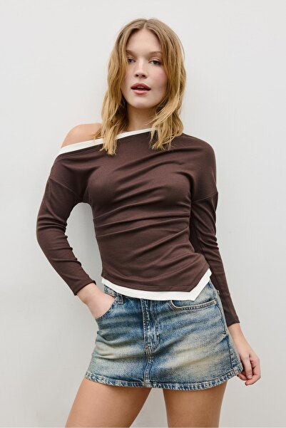 Stradivarius Asimetrik çift katmanlı uzun kollu t-shirt