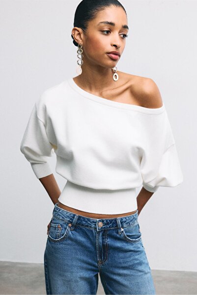 Stradivarius Asimetrik kesim fitilli triko kazak