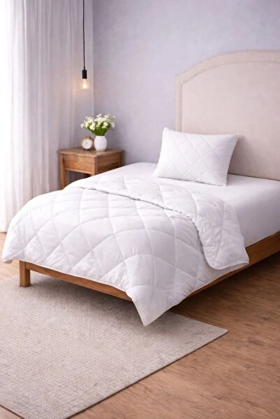 H Hotel Supplier Set Quilt 220x200 300g/sqm + 2 Pillows 50x70 quilted 800g/pc