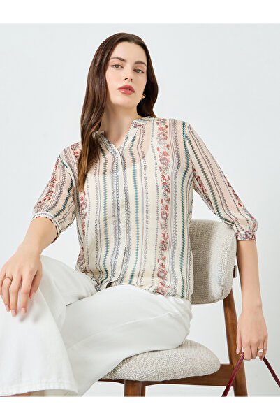 Styli Women Floral Print Buttoned Blouse