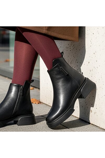 Modlet.ro Women's black leather ankle boots with zipper MOD14042