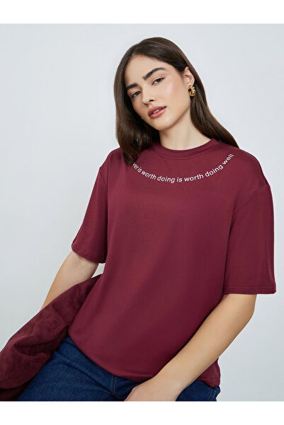 Styli Burgundy Slogan Oversized T-Shirt