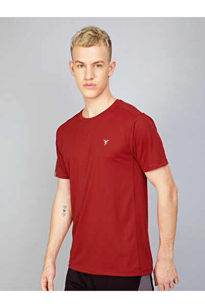 Technosport By Styli Men Solid Slim Fit Crew Neck T-Shirt