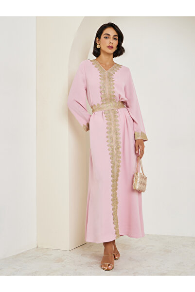 Amirah By Styli Women Pink Gold Embroidered A-Line Kaftan