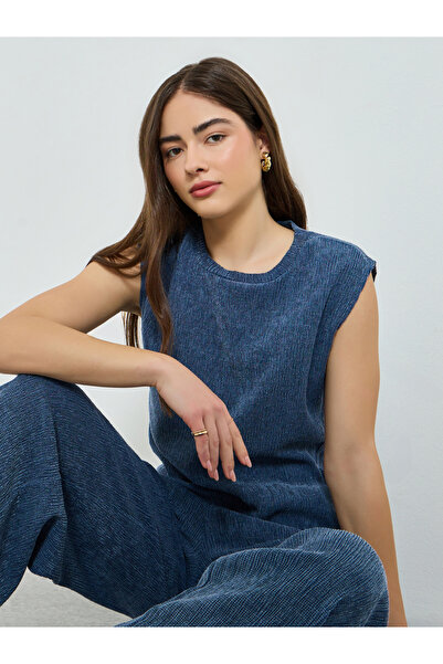 Styli Blue Textured Crepe Knit Top