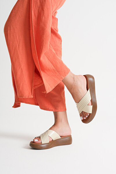 BellaPiede Beige Genuine Leather Slippers Bp31My53H