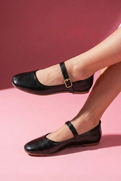 FUGA MODA Dorata Black Color Snake Skin Motif Belted Ballerinas