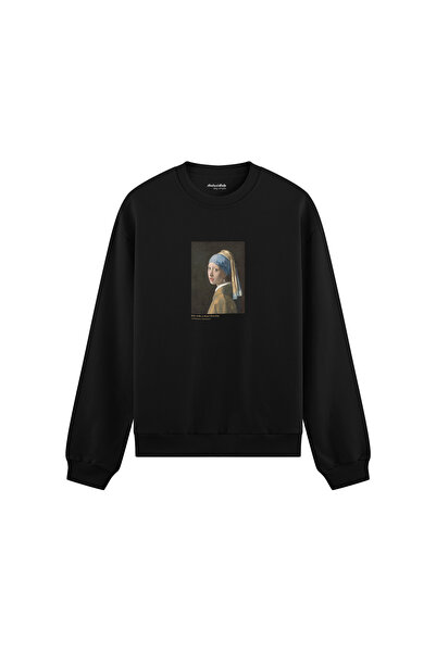The Lucid Lab Girl's Oversize Sweatshirt with Pearl Earrings - Black