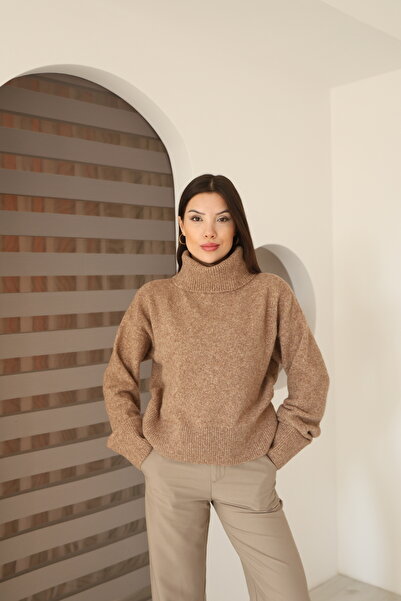 İgnites Tan Turtleneck Sweater