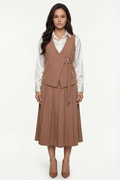 EXİTLİNE Women's Tan Seasonal Belted Classic Skirt-Jacket Set