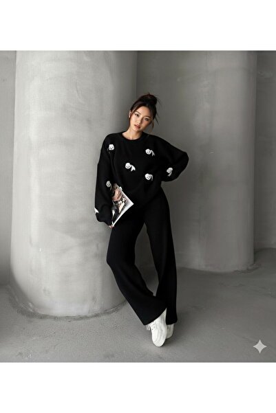 MADAM PARS For the Sake of Panda! Soft Textured Figured Double Knitwear Set, ...