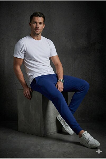 Plus Scorpion Tapered fit sweatpants with Elastic Waist