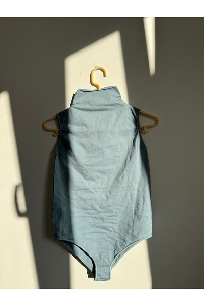 Sıfır Kol Balıkçı Yaka Bodysuit