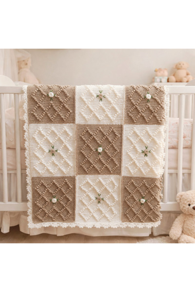 Aykır ı Bebe Kahverengi-Beyaz Gül Desenli Tunus İşi El Örgüsü Bebek Battaniyesi