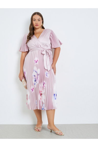 Styli Plus Size Floral Pleated Wrap Midi Dress