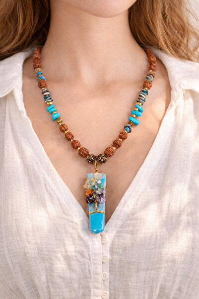 HER ŞEY NOTA www.herseynota.com قلادة أزور نوماد - تصميم فاخر من الفيروز والأ...