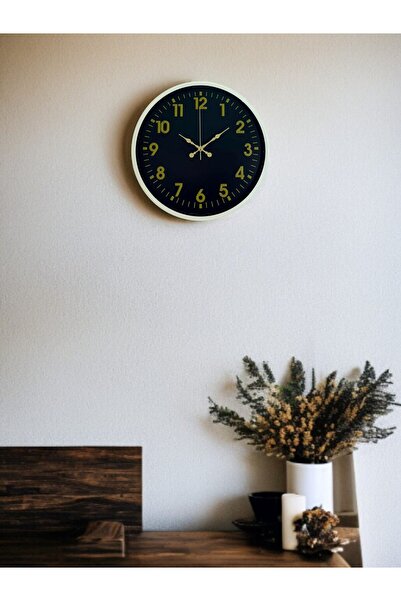 TakÇalıştır ساعة حائط بأرقام ذهبية كريمية مقاس 36 سم