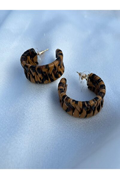 uyguntakıaksesuar Leopard Patterned Knitted Hoop Earrings – Natural and Moder...