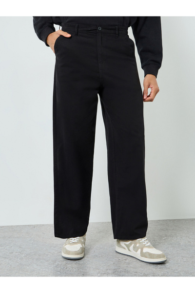 Styli Men Black Wide Leg Trousers