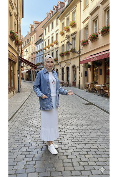 Modahatebu Jeans
