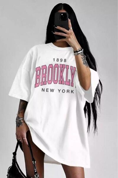 CAST COLLECTİON Women's White Brooklyn New York Printed Oversize T-Shirt