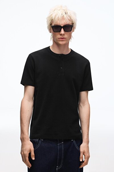 Bershka Kısa kollu gofre kumaş tişört