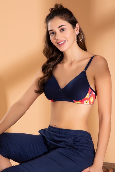 Clovia Padded Non-Wired Full Cup Printed T-shirt Bra in Navy
