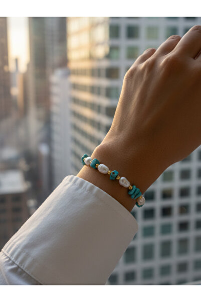 Leerybee Women's Seashell Pearl Gold Detailed Handmade Adjustable Bracelet