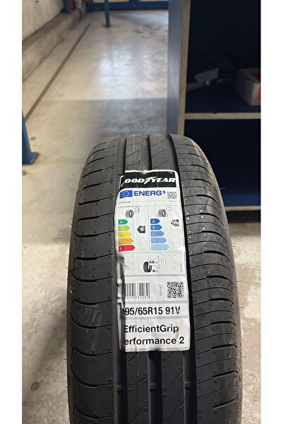 Goodyear EfficientGrip Performance2