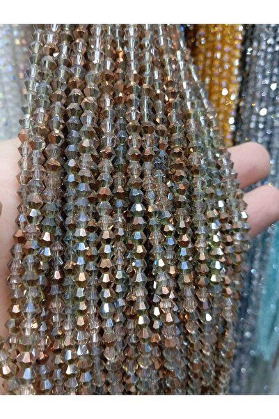 Ralp Moda 4mm Pyramid Crystal Glass Beads 10 Strands Total: 800 Beads