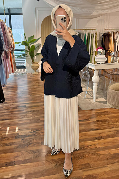 Rukayyel Embroidered Kimono - Navy Blue