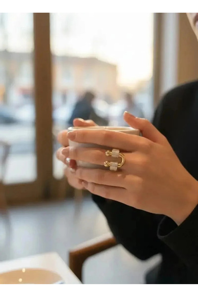 Dorvina Vip Karamaz Pirinç Üzerine 14K Altın Kaplama Zirkon Taşlı Ayarlanabil...