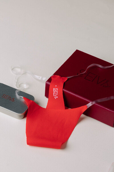 seivs String Seamless Non-Marking Laser Cut Non-Slip Thong