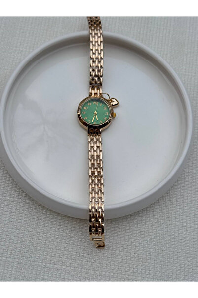 Betüştakıevi Vintage women's wristwatch - gold