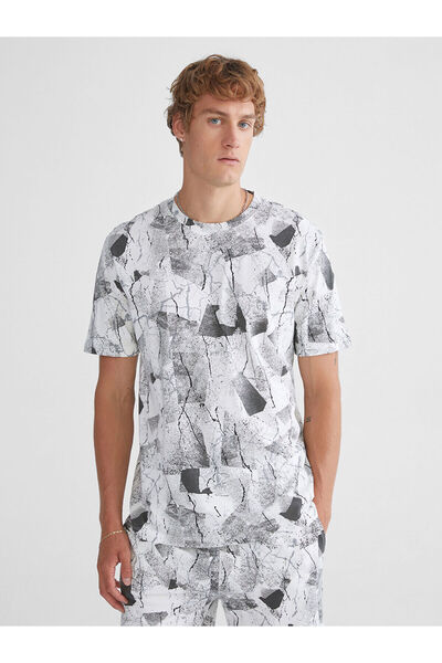 LC Waikiki Peak New Season Crew Neck Patterned Combed Cotton Men's T-Shirt