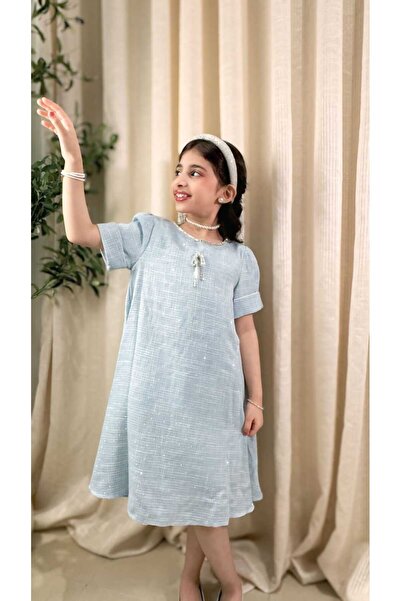 gmax Girls' dress, a luxurious look