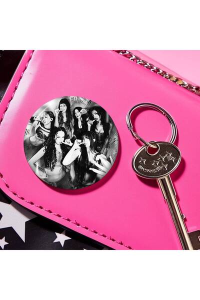 Choice4 z15 25x25 mm Hot Music Band K-KATSEYE Badges Creative Tinplate Soft B...