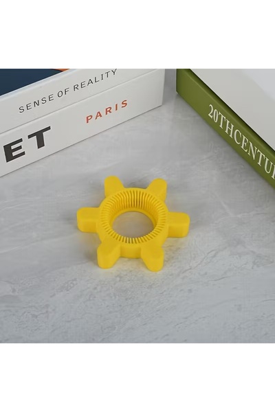 Choice فتاحة زجاجات دوارة بلاستيكية صفراء اللون متعددة الوظائف، قطعة واحدة، ف...