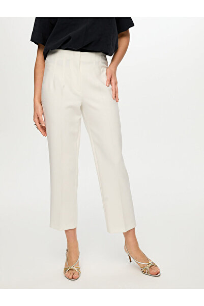 Faik Sönmez Önden Pensli Slim Fit Capri S26CPR005