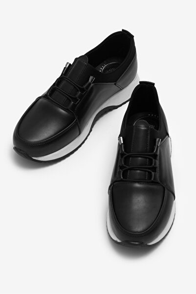 Tonny Black Women's Black Thermo Sole Lace-Up Sports Shoes