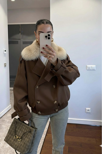 sinemkivanc co ÇIKARTILABİLİR KÜRK YAKA KISA TRENÇKOT