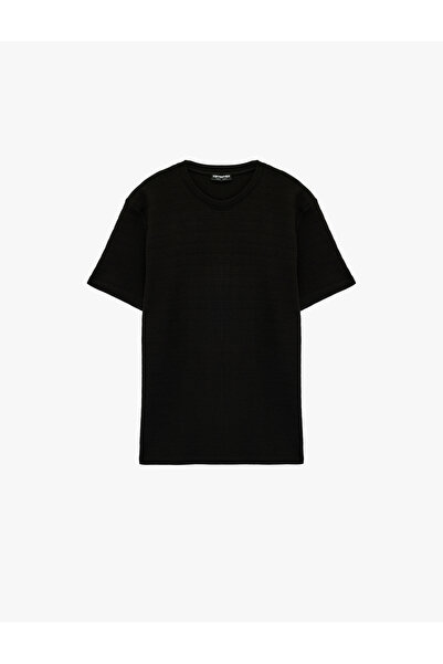 Koton Men'S Black Slim Fit T-Shirt