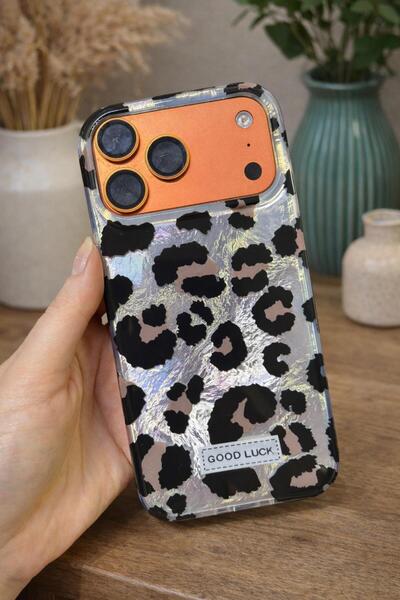 UMD iPhone 18 Compatible Leo Cover