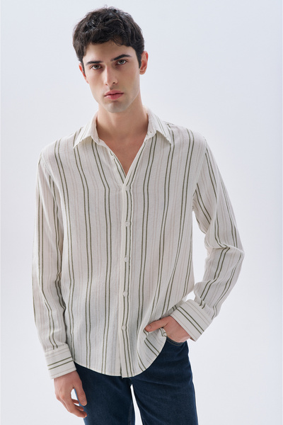 Mudo قميص مخطط بأكمام طويلة وقصة عادية