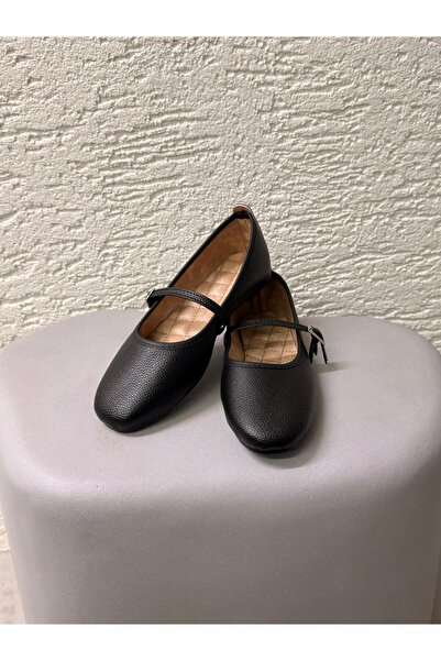 Beyond Women's Black Buckle Leather Ballerinas 1cm Byndvb01
