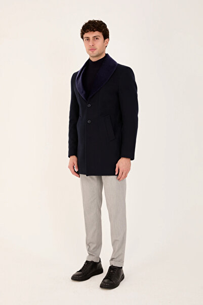 The Tailor Classics Men's Fur Collar Coat Straight Cut Classic Winter Outerwear